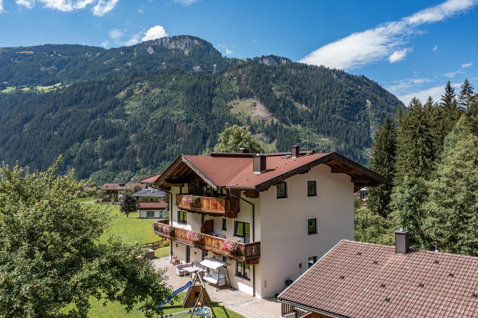 Landhaus Ifangl Mayrhofen Exterior photo