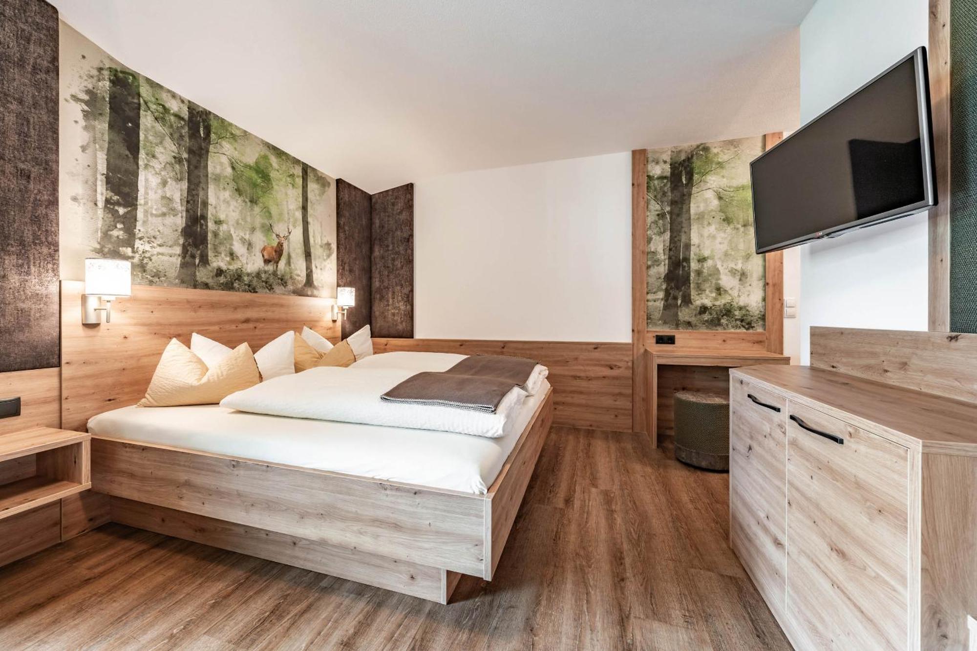 Landhaus Ifangl Mayrhofen Exterior photo