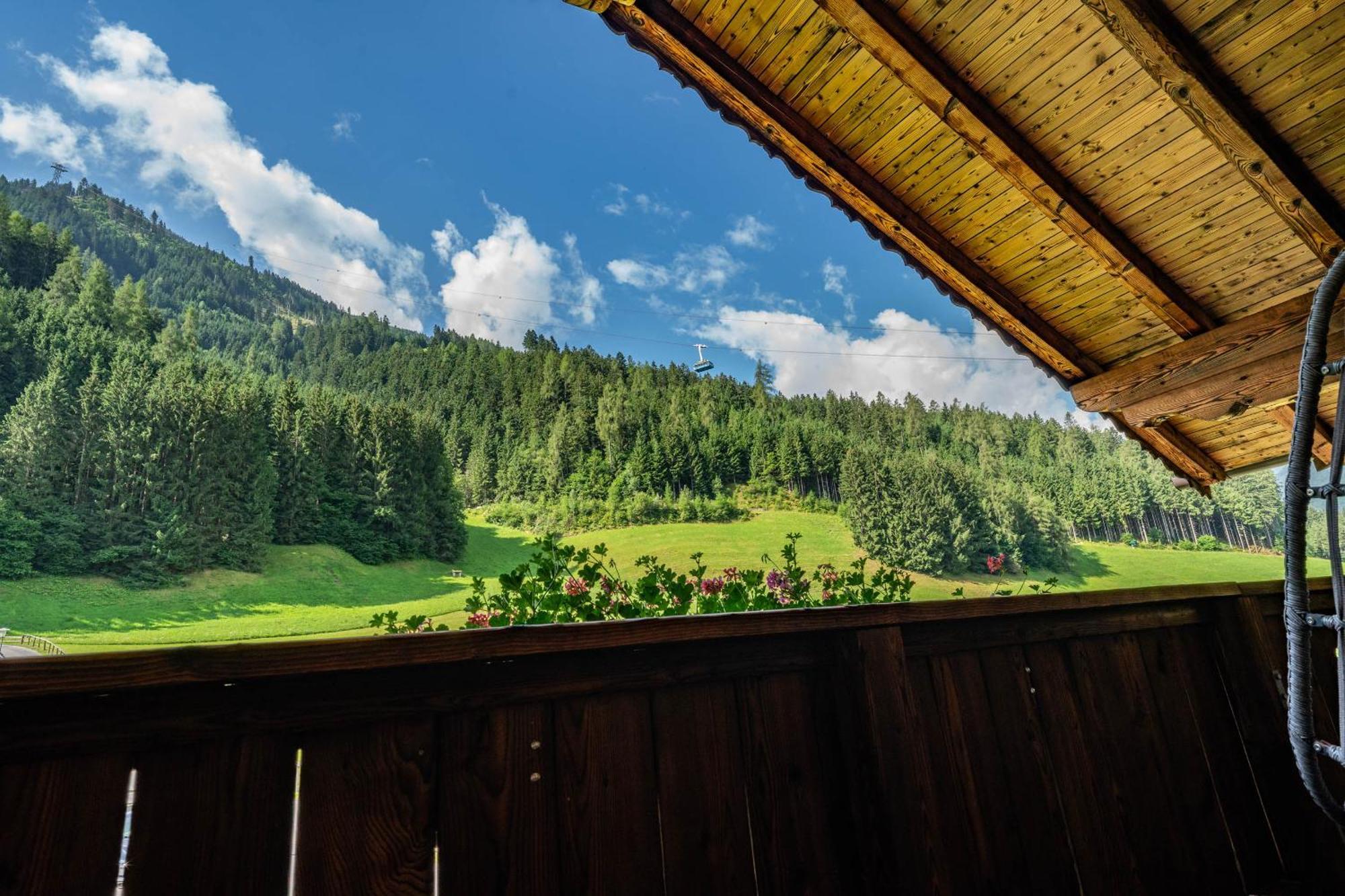 Landhaus Ifangl Mayrhofen Exterior photo